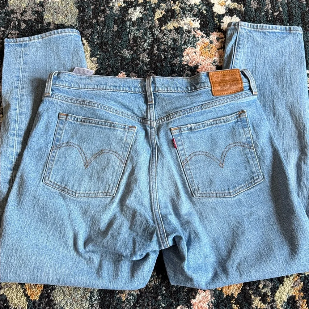 Levi’s Wedgie Straight Ankle Jeans